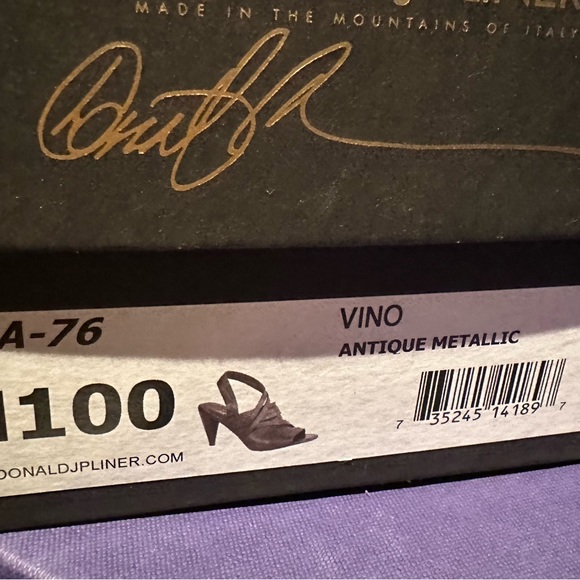 Beautiful Donald J Pliner Antique Metallic Strappy Heels - Picture 6 of 6